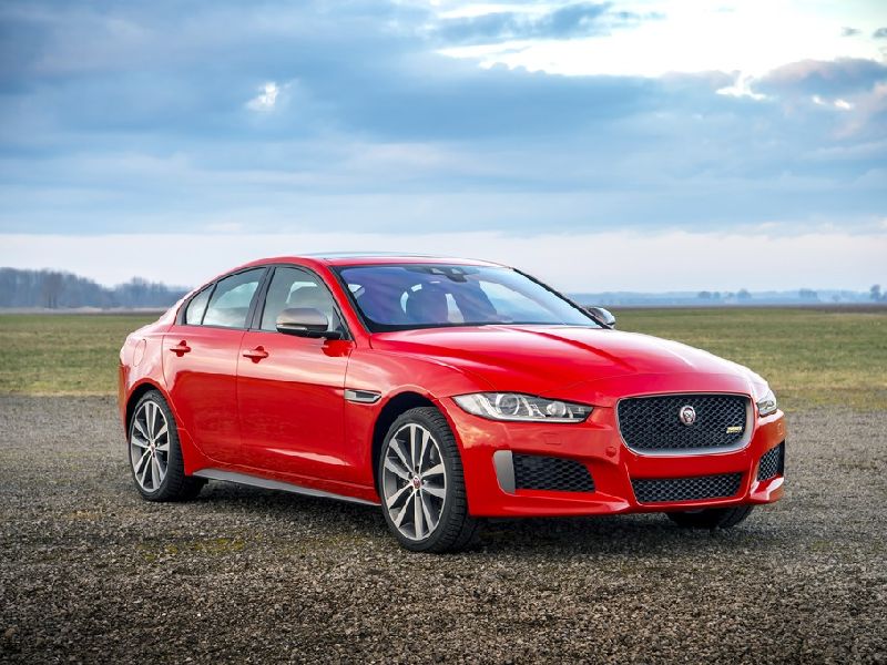 Jaguar XE