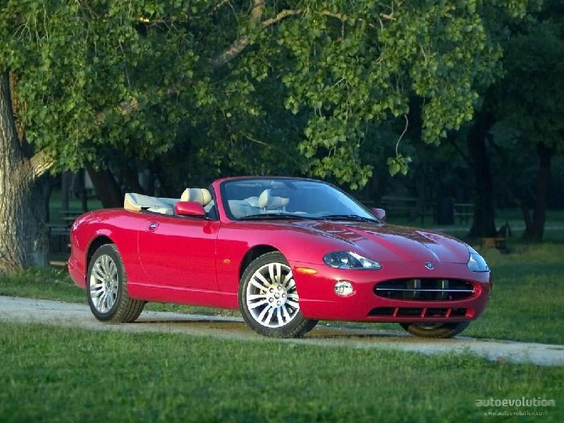Jaguar XK 8