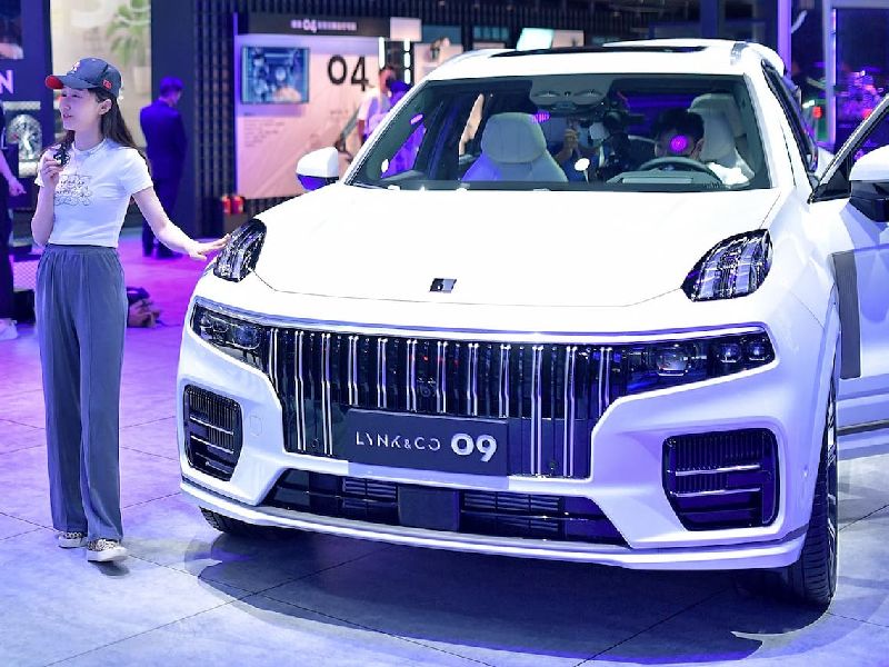 Lynk & Co 09