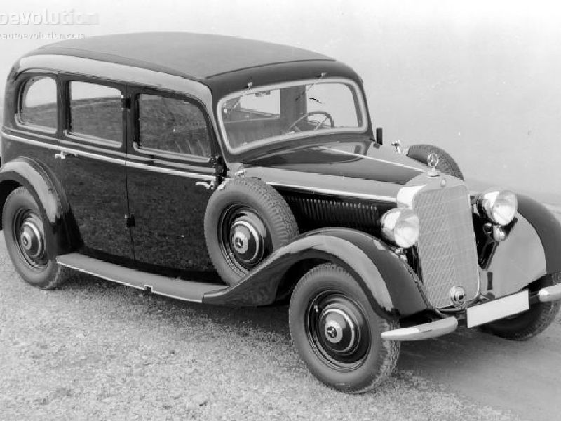 Mercedes-Benz 230