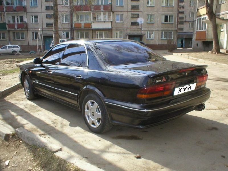 Mitsubishi Diamante