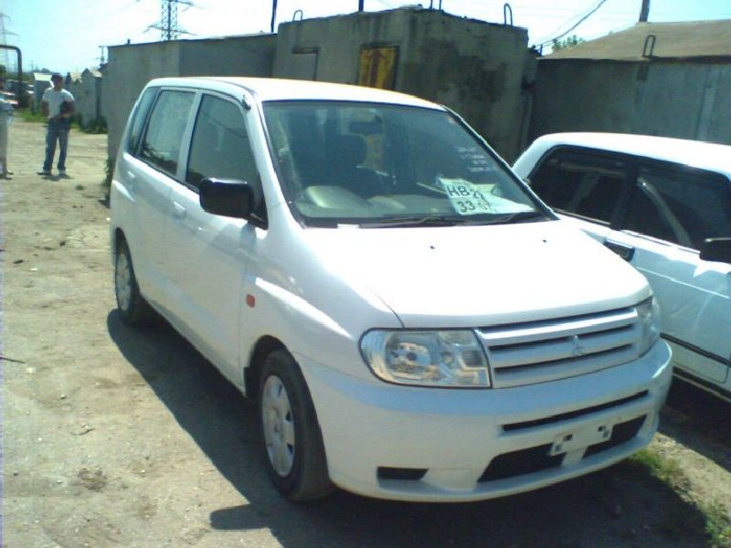 Mitsubishi Dingo