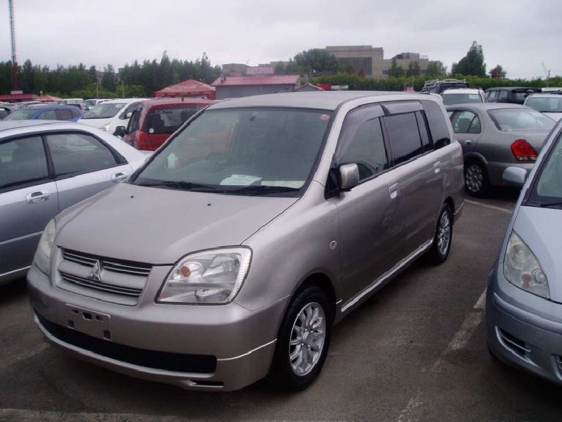 Mitsubishi Dion
