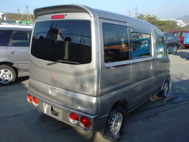 Mitsubishi Town BOX