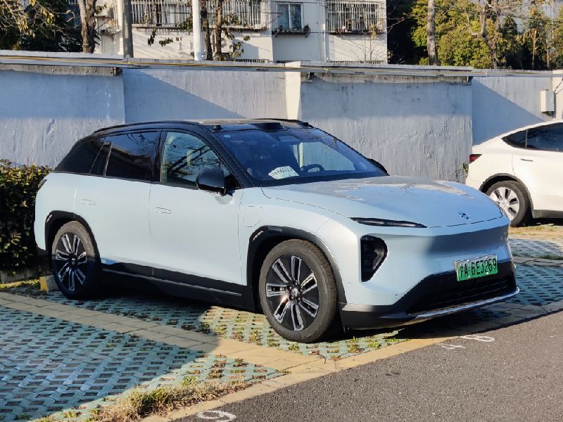 NIO ES7