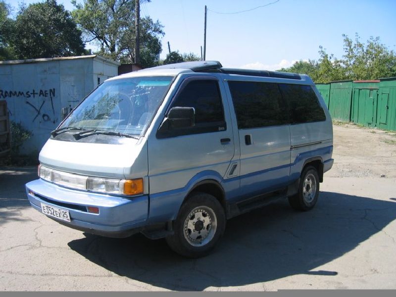 Nissan Largo