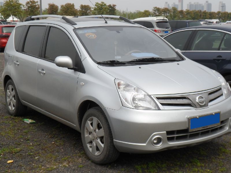 Nissan Livina