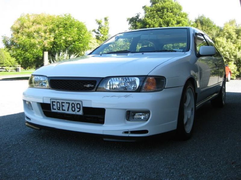 Nissan Lucino