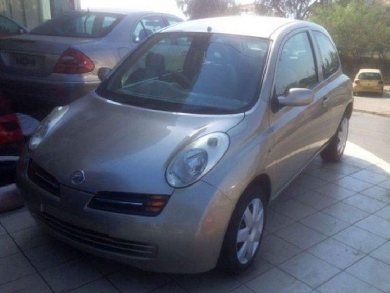 Nissan March