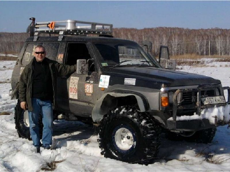 Nissan Safari