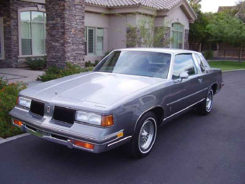 Oldsmobile Cutlass