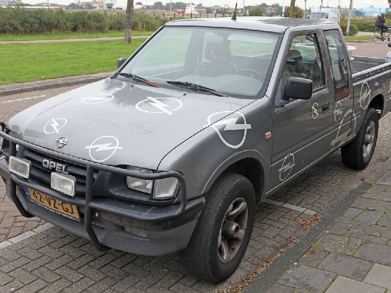 Opel Campo