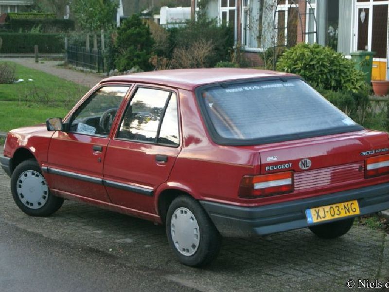 Peugeot 309