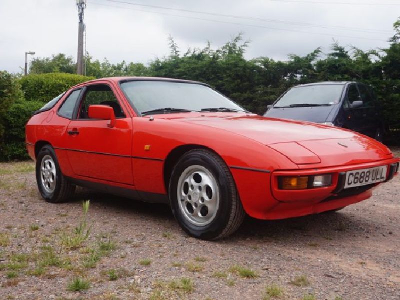 Porsche 924