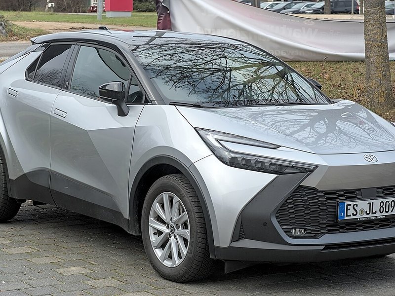 Toyota C-HR+