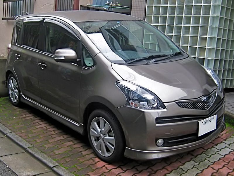 Toyota Ractis