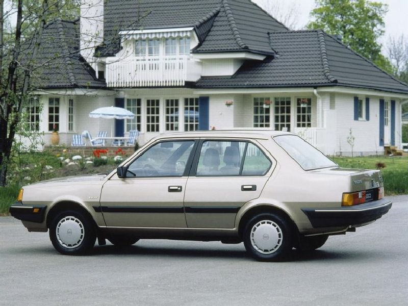 Volvo 340-360